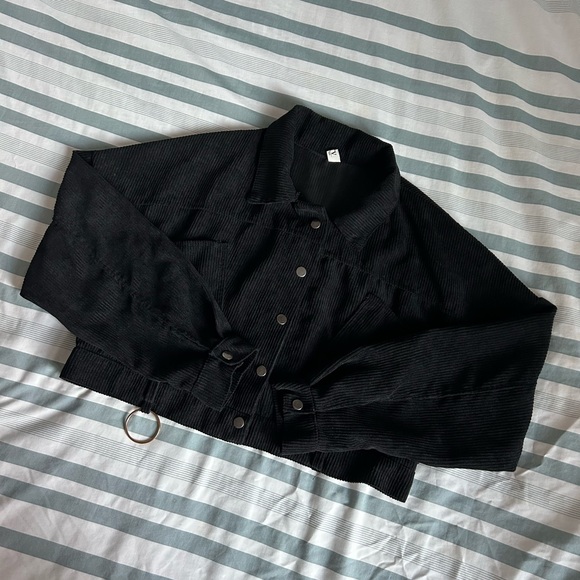 YesStyle black cropped corduroy jacket - Picture 4 of 8